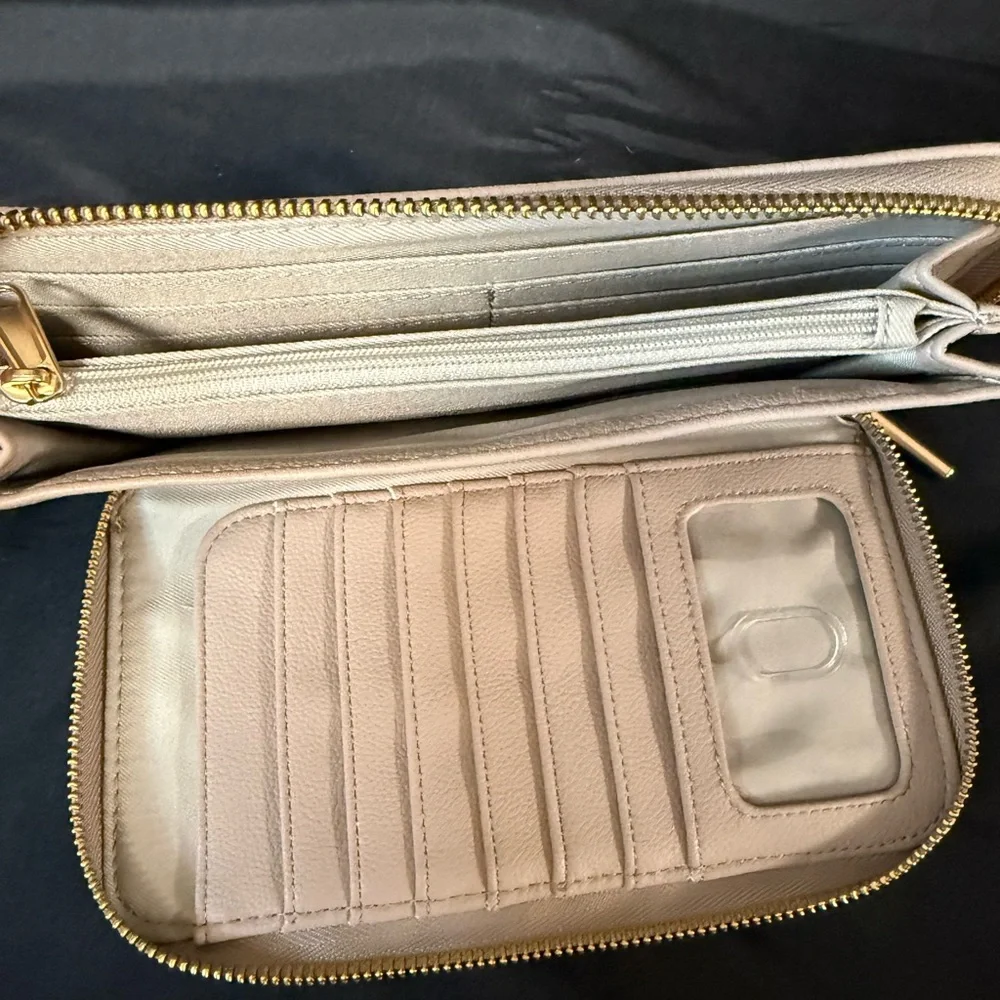 Price cut! Never used thirty-one Pebble-Grain Zip Wallet in Light Beige - Picture 3 of 5